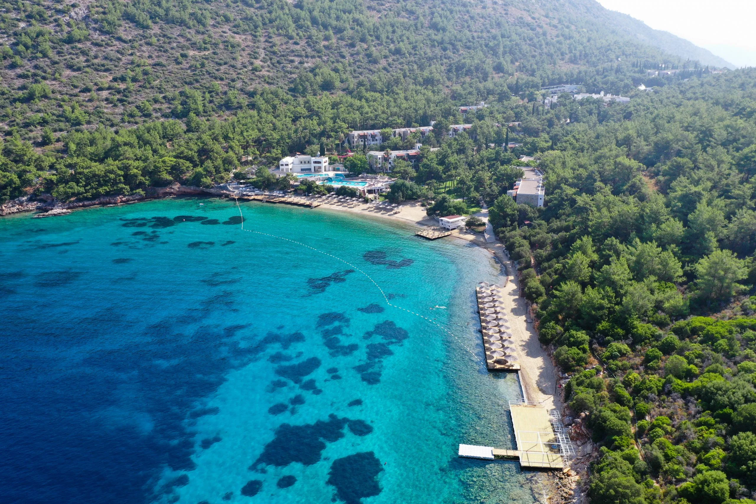 Laguna Lounge — Bozulmamış bir koy